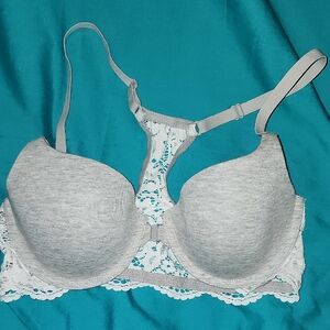 Ambrielle Light Gray Bra with White Lace